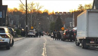 SWAT responding to wanted man barricaded in Pittsburgh, officials say – WPXI