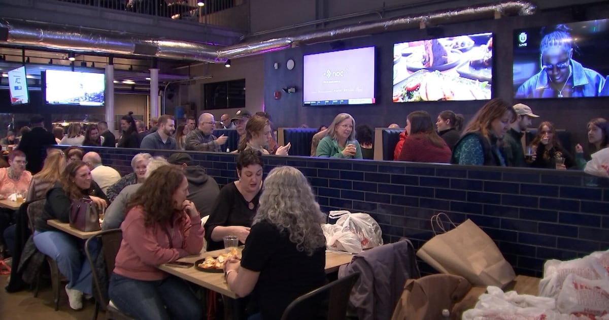 Local restaurant holds benefit to support workers without job after kitchen fire – WPXI