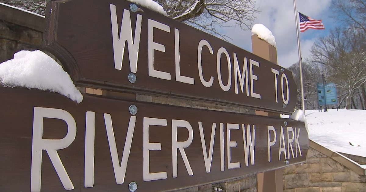 Man arrested, charged with exposing himself to women at Pittsburgh park – WPXI