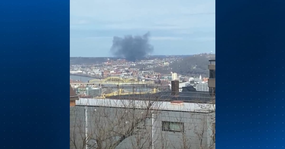3-alarm structure fire burns in Pittsburgh – WPXI