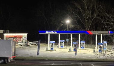 Robbery investigation at Washington County gas station