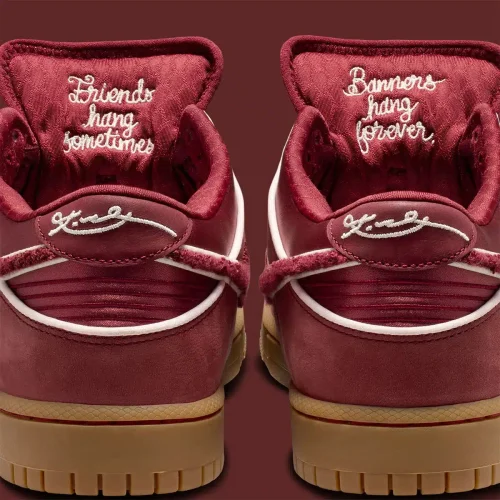 kobe-bryant-nike-dunk-low-lower-merion-aces-im0581-600-4