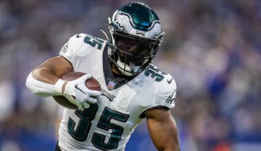 Boston Scott announces his retirement