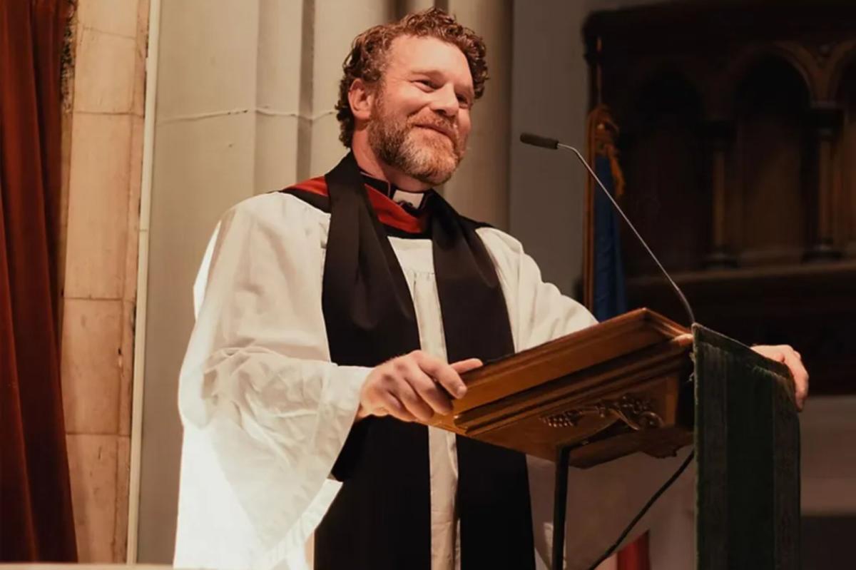 Head priest of Episcopal Church in Pittsburgh nabbed for stealing baseball cards