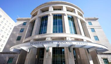 Pa. court upends automatic life sentences for 2nd-degree murder