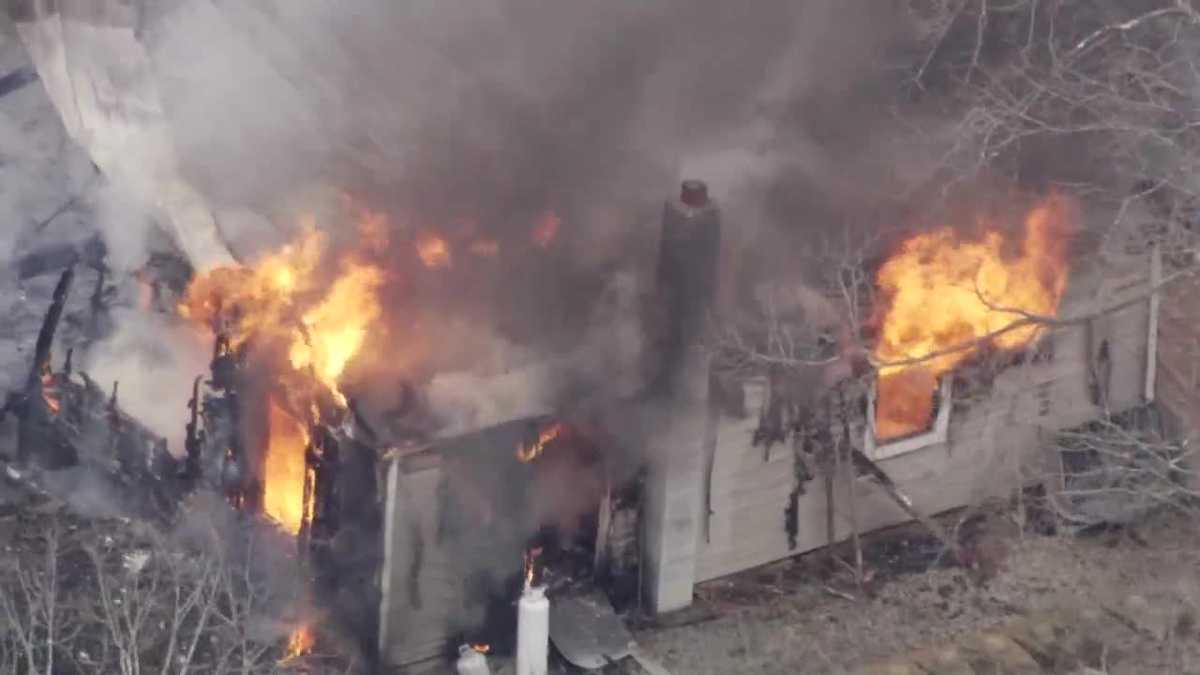 House catches fire in Plum, Pennsylvania
