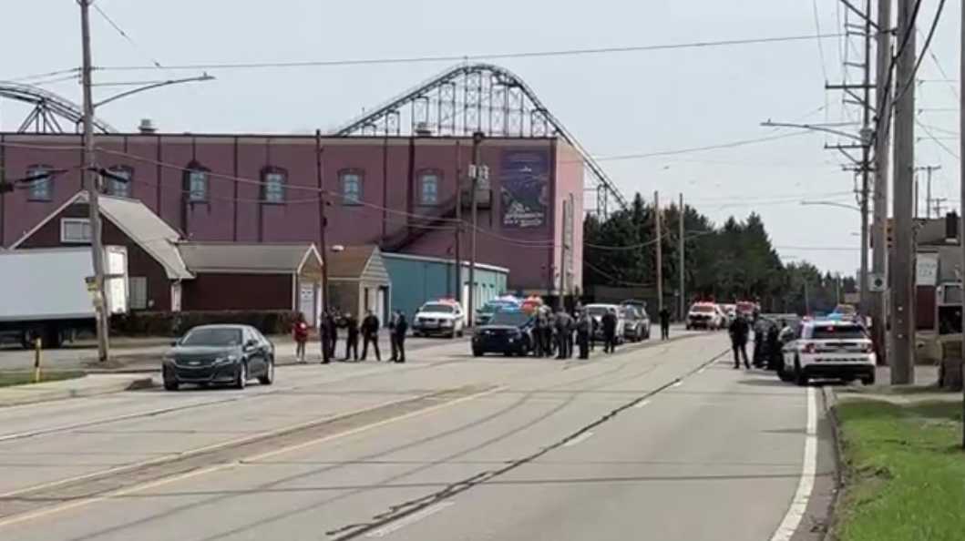 Busy road near Kennywood restricted due to large police presence, officials say