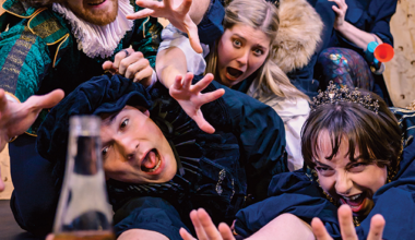 ‘Sh!t-faced Shakespeare: Hamlet’ brings drunken chaos to the Kimmel Center