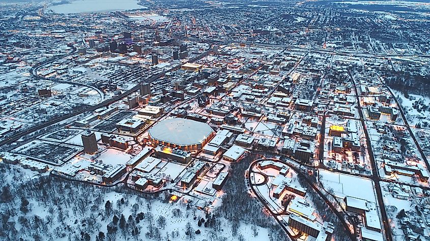 Aerial view of Syracuse, New York, blanketed in snow.