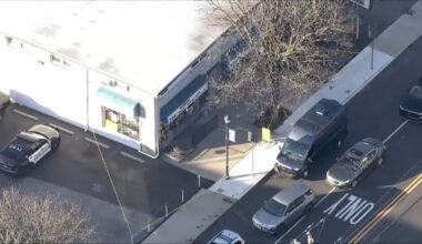 Store clerk hit in the head during smoke shop robbery – NBC10 Philadelphia