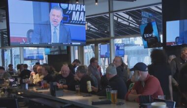 March Madness draws excited basketball fans to Pittsburgh bars