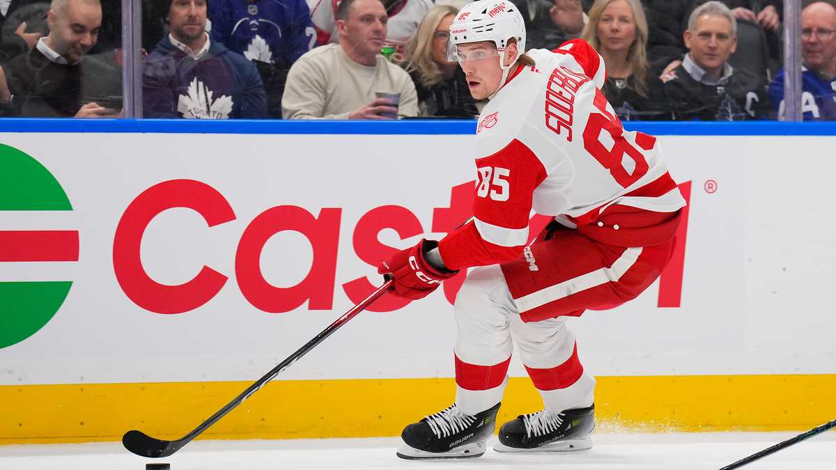 Pittsburgh Penguins acquire Elmer Soderblom at NHL trade deadline