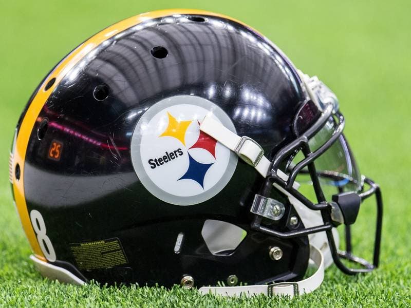 Ex-Steelers Super Bowl Player Ousted From NFL Broadcast Team