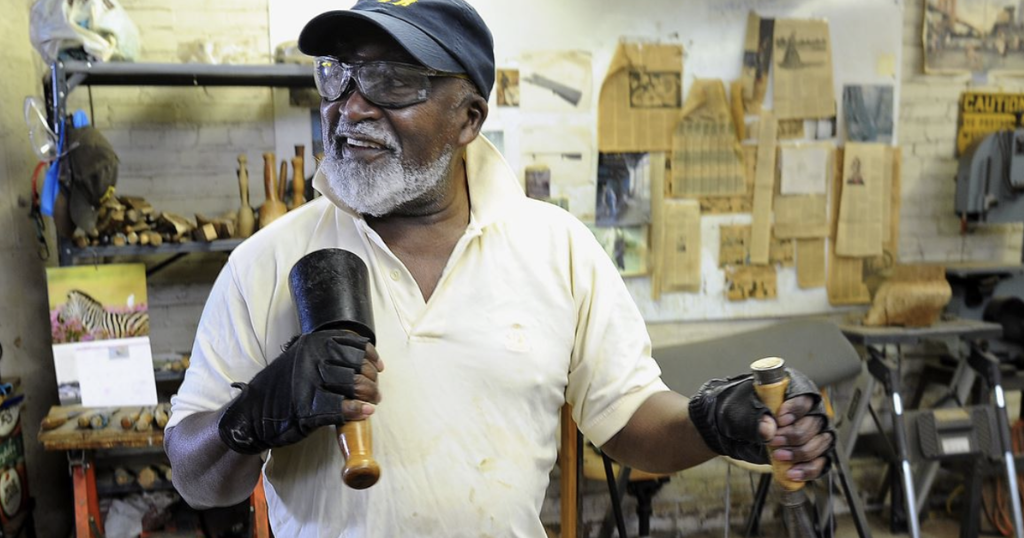 Internationally renowned sculptor and Pittsburgh native Thaddeus Mosley Jr. dies at 99