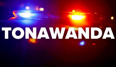 Man dies after jumping into Erie Canal during police pursuit