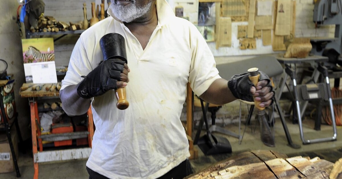 Iconic Pittsburgh sculptor Thaddeus G. Mosley Jr. dies at 99