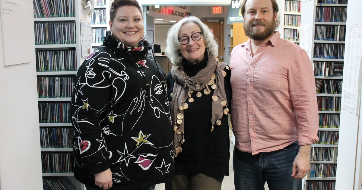 "We're There for Everybody" with Ryan Hill and Kat Collins