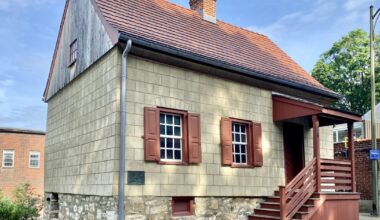 Nain-Schober House | Landmarks with Leon