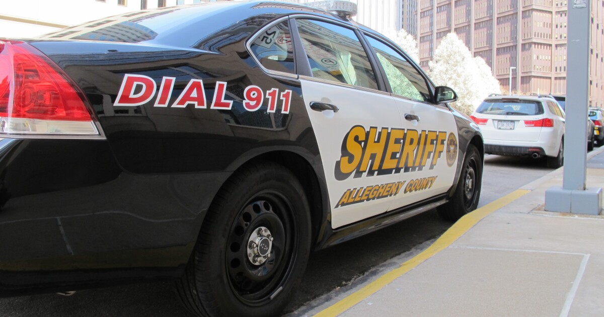 Police probe threats to Pittsburgh mayor on radio channels