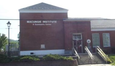 Officer Sabdiel Diaz praised for rescue of resident – Lehigh Valley Press