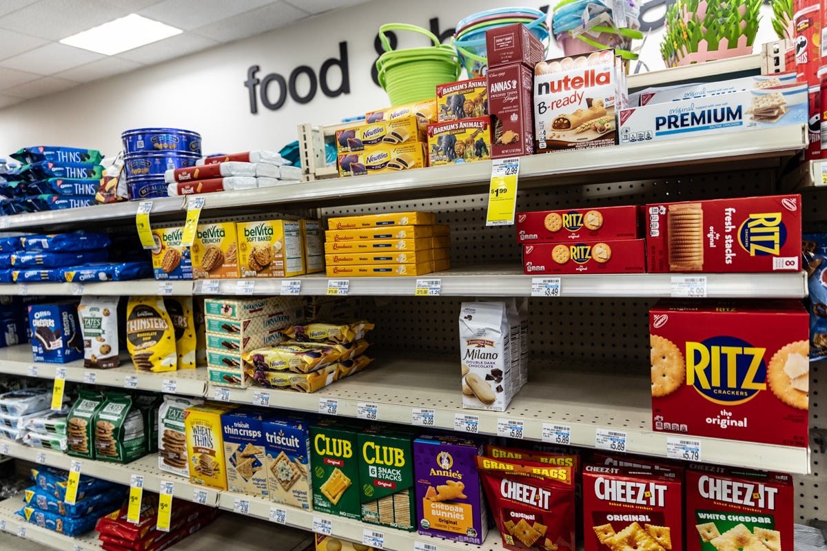 Penn researchers want tobacco, unhealthy foods regulated