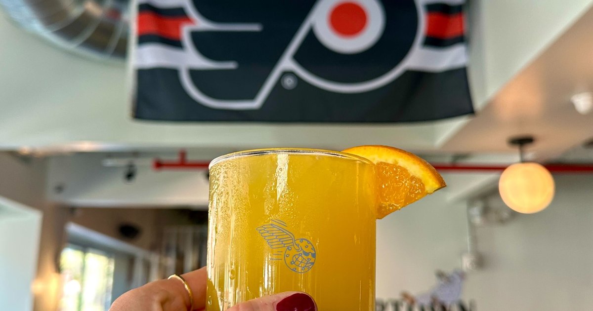 These Philly bars are offering Flyers-themed drink specials for the NHL playoffs