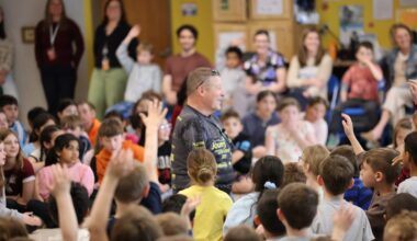 Glenmont speaker inspires students with simple, powerful message