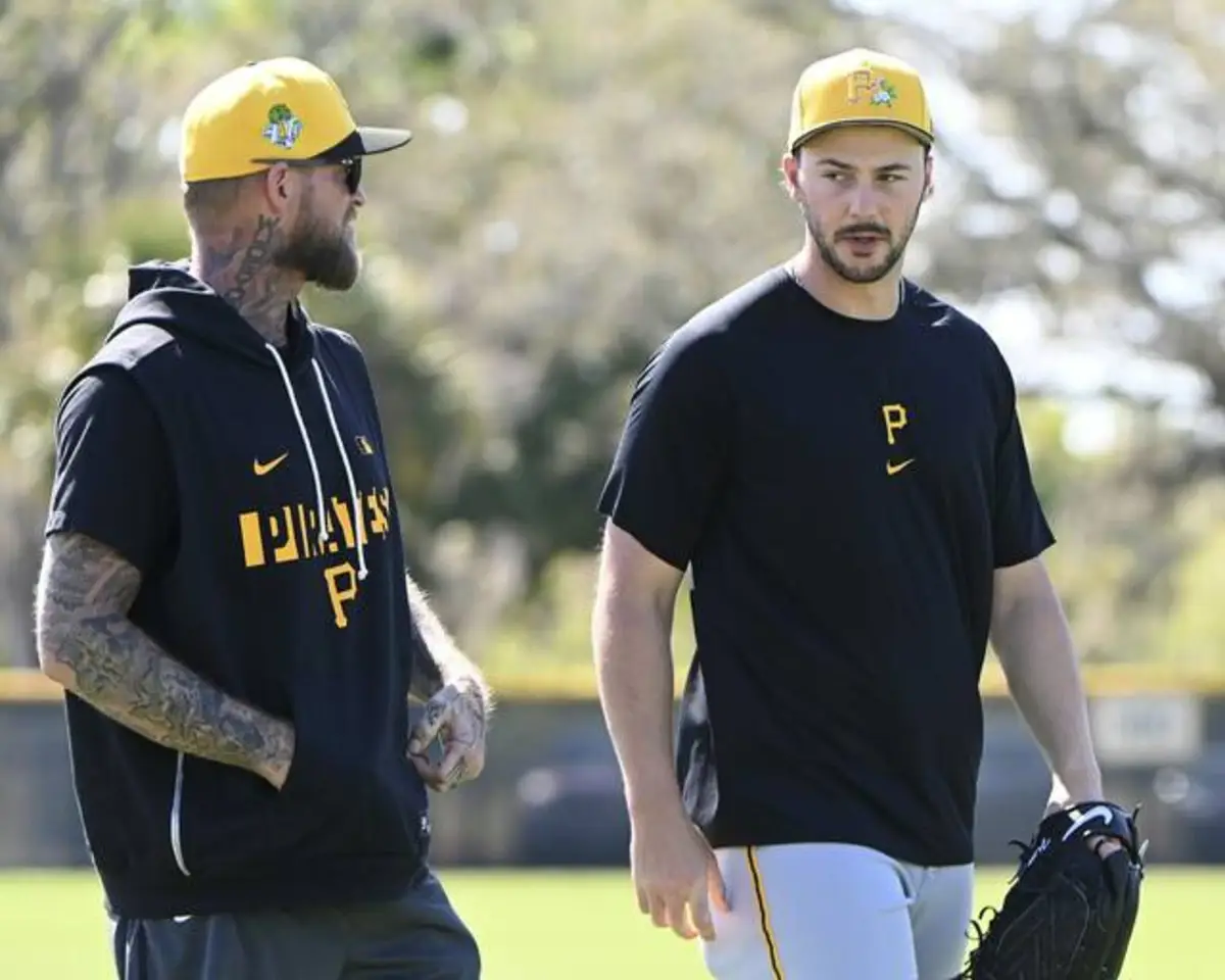 A.J. Burnett returns to Pittsburgh as Pirates unveil new jerseys