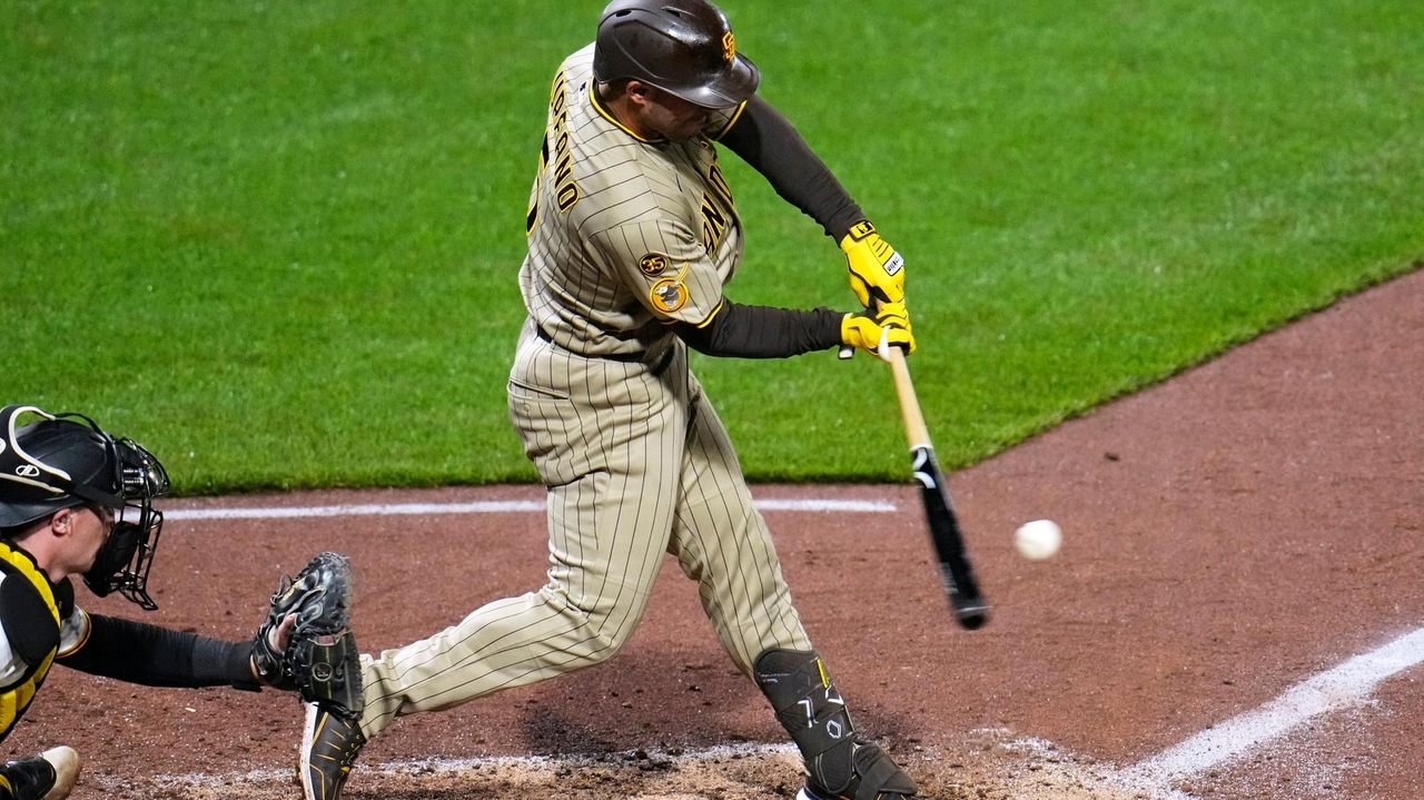 Padres blank Pirates 5-0 for 3rd straight victory, ending Pittsburgh's 5-game win streak