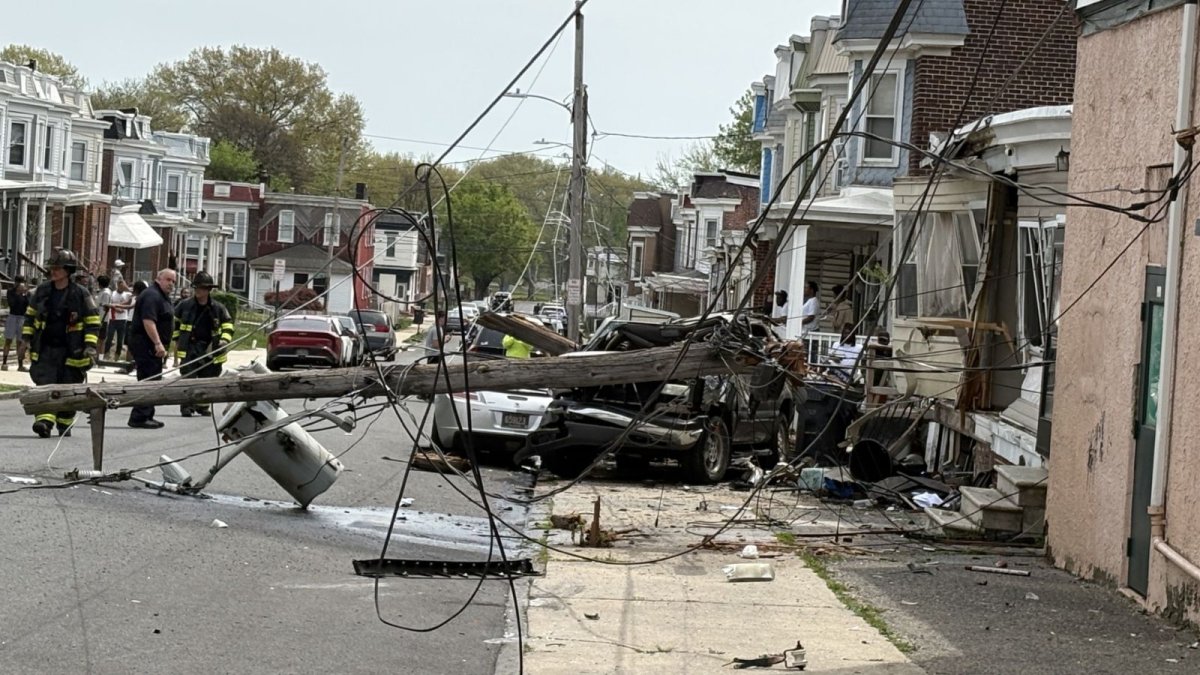 Driver flees crash scene in Wilmington, Delaware – NBC10 Philadelphia