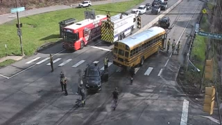 Crash shuts down part of McKnight Road in Allegheny County