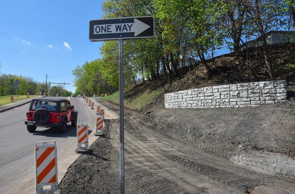 Neighborhood gets gateway streetscape improvement