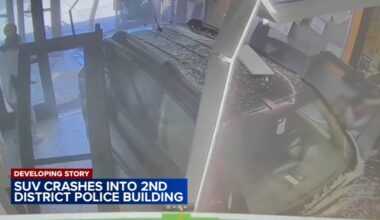 Philadelphia, Pennsylvania crash: Driver deliberately crashes car into police station; 5 injured, commissioner says | Video