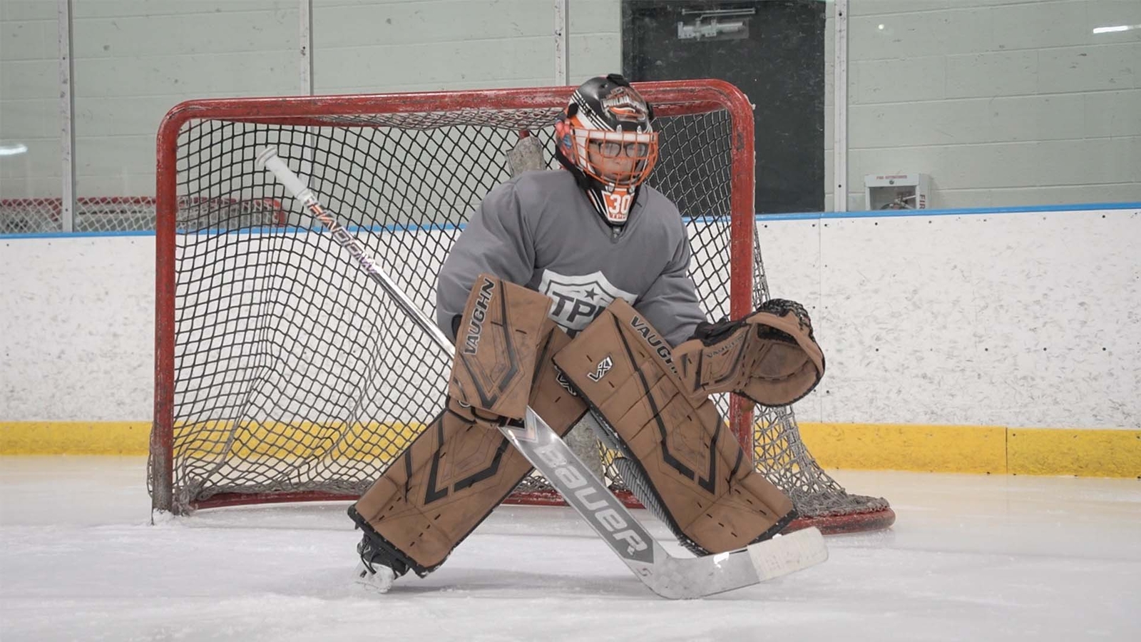 12-year-old cancer survivor dreams of becoming Flyers goaltender