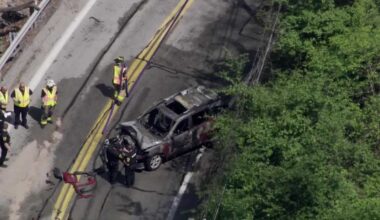 Two people injured after crash in Baldwin, Allegheny County
