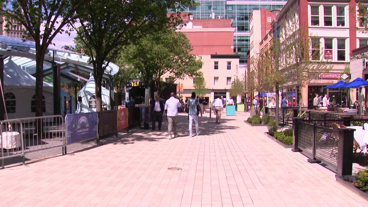 Downtown Pittsburgh businesses excited as Market Square reopens