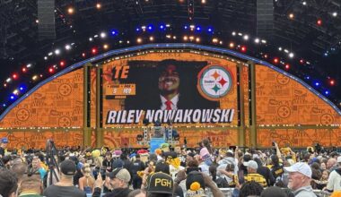 Michael Keaton announces Steelers pick at NFL Draft in Pittsburgh