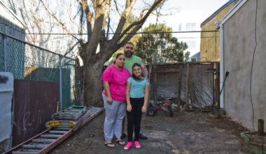 Philadelphia side yard stewards push for Land Bank changes