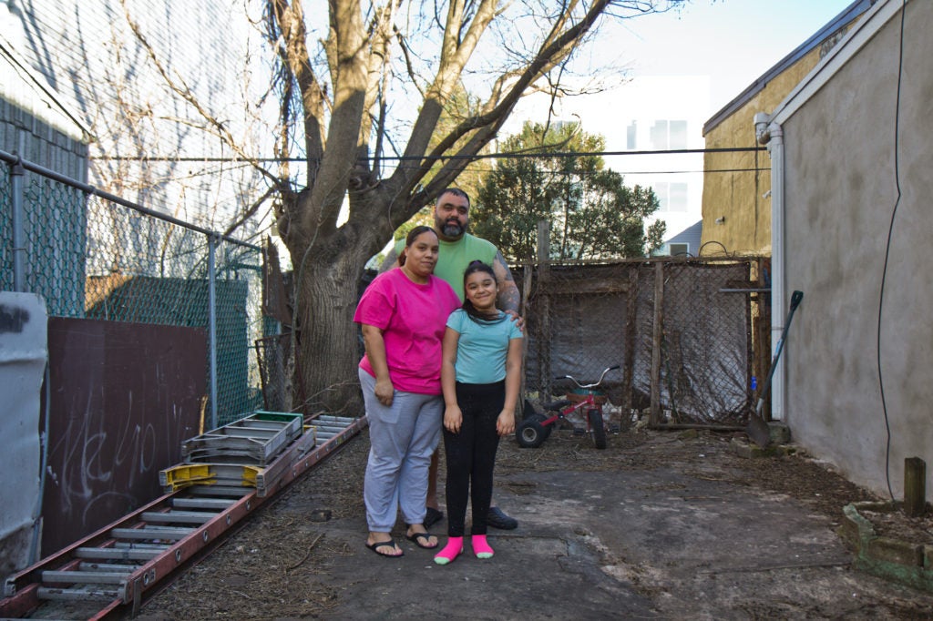 Philadelphia side yard stewards push for Land Bank changes