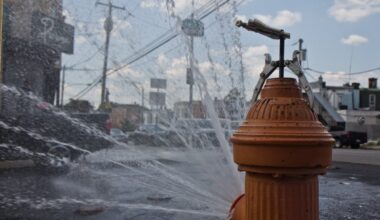 Warm Philadelphia weather could break April record