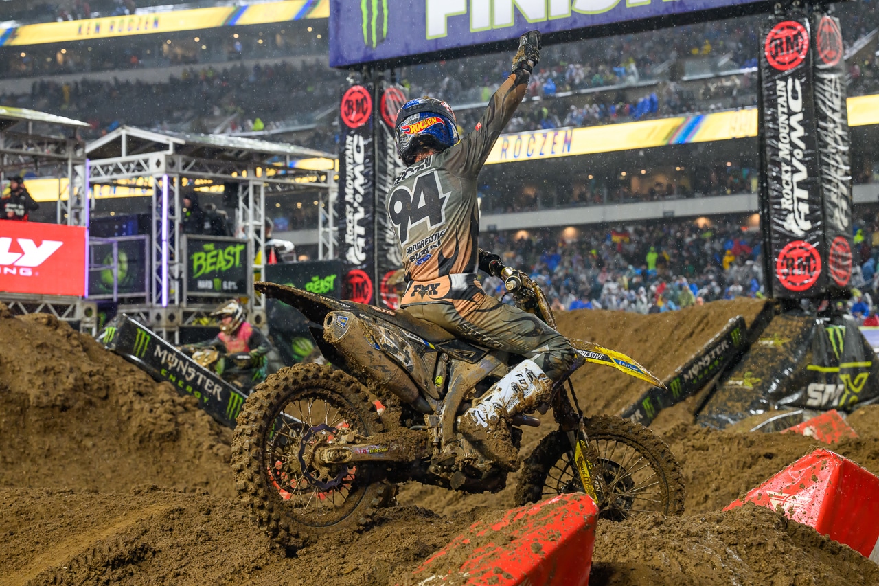 THE WINNER OF THE PHILADELPHIA SUPERCROSS SCORED 303 POINTS