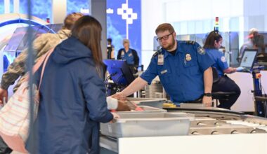 American Airlines customers can now use a face scan at Pittsburgh airport's TSA check point