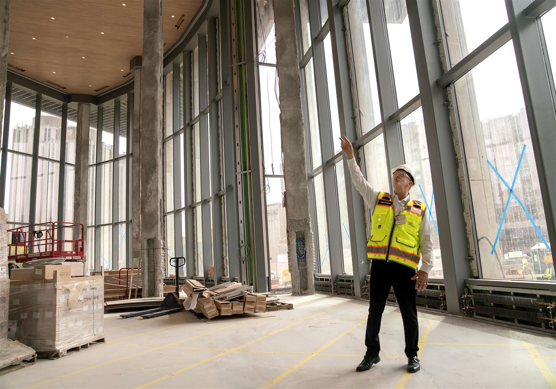 Local artist designed 12-story mural planned for UPMC Presbyterian