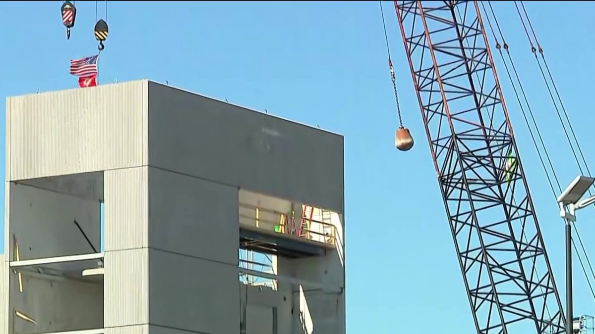 Crews demolish Philadelphia parking garage after deadly collapse – NBC10 Philadelphia