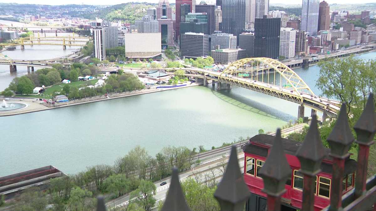 Mount Washington neighbors volunteer ambassadors during NFL Draft