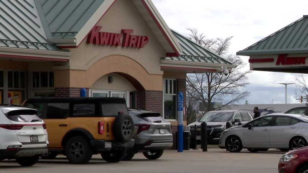 Pennsylvania truck driver fatally struck by lightning in Waukesha