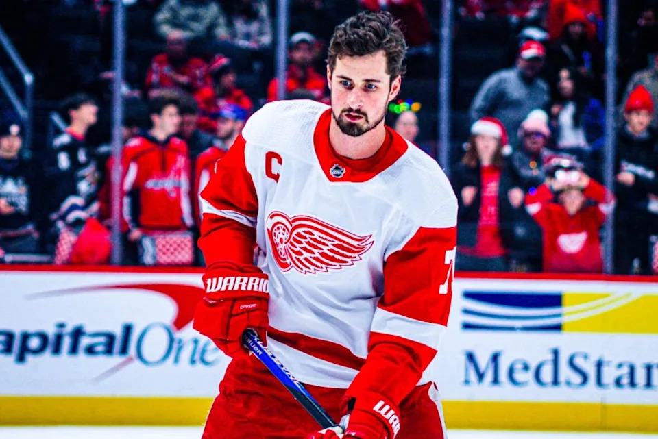 Dylan Larkin, Red Wings