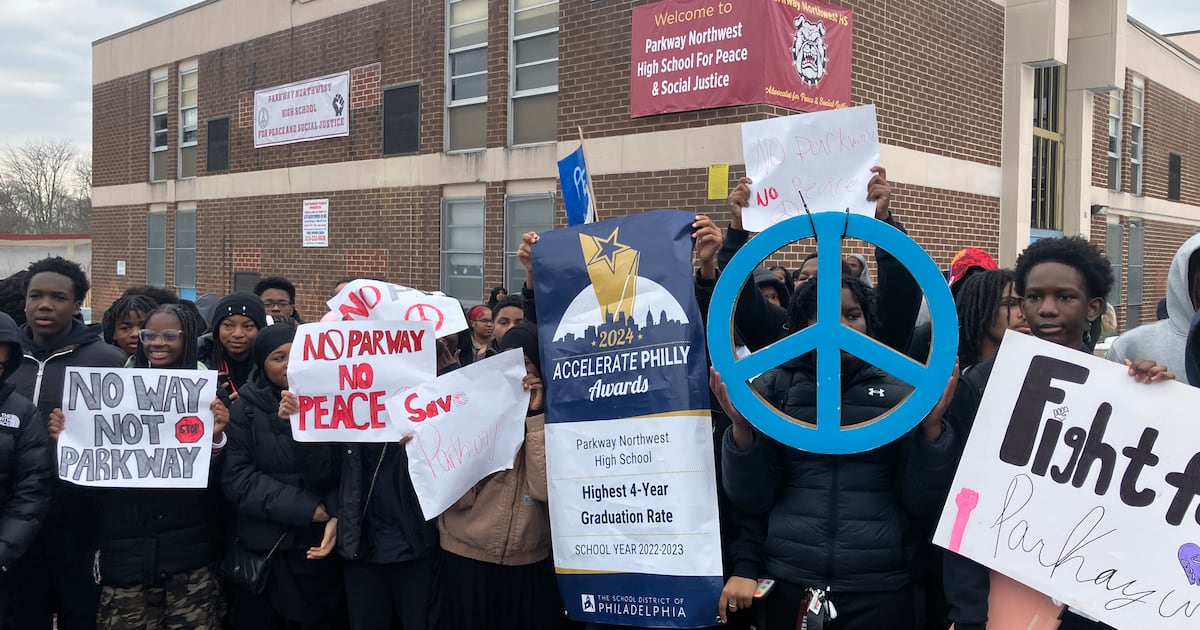 Philadelphia students help lead fight to stop school closures