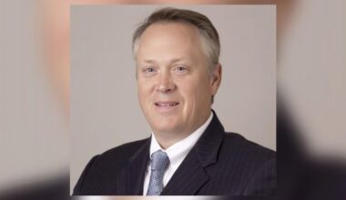 Mack Trucks president announces retirement | Lehigh Valley Regional News