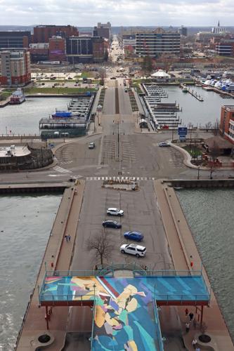Dobbins Landing and skyline, Erie, PA